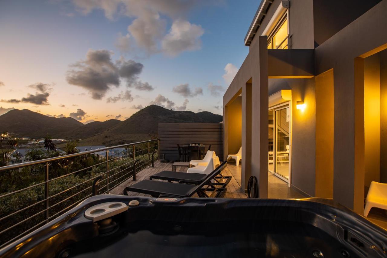 The Rock Apartment Cul de Sac ภายนอก รูปภาพ